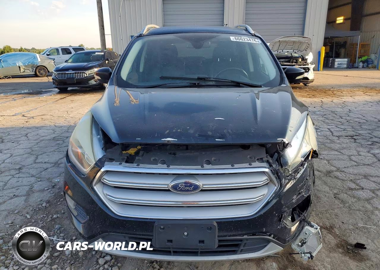 2017 Ford Escape Titanium VIN:1FMCU0J91HUF02921 - 5