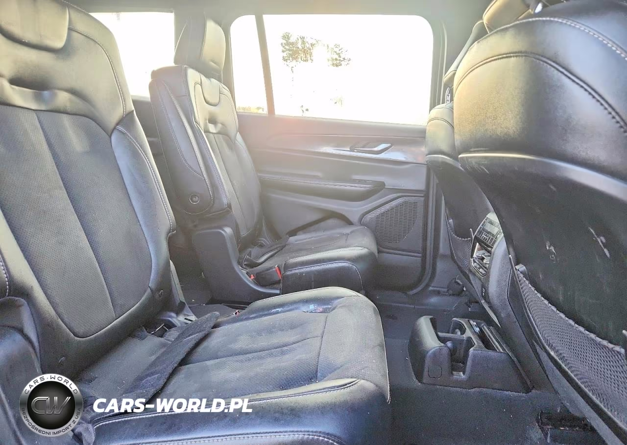 2023 Jeep Grand Cherokee L Laredo VIN:1C4RJKAG1P8740177 - 11