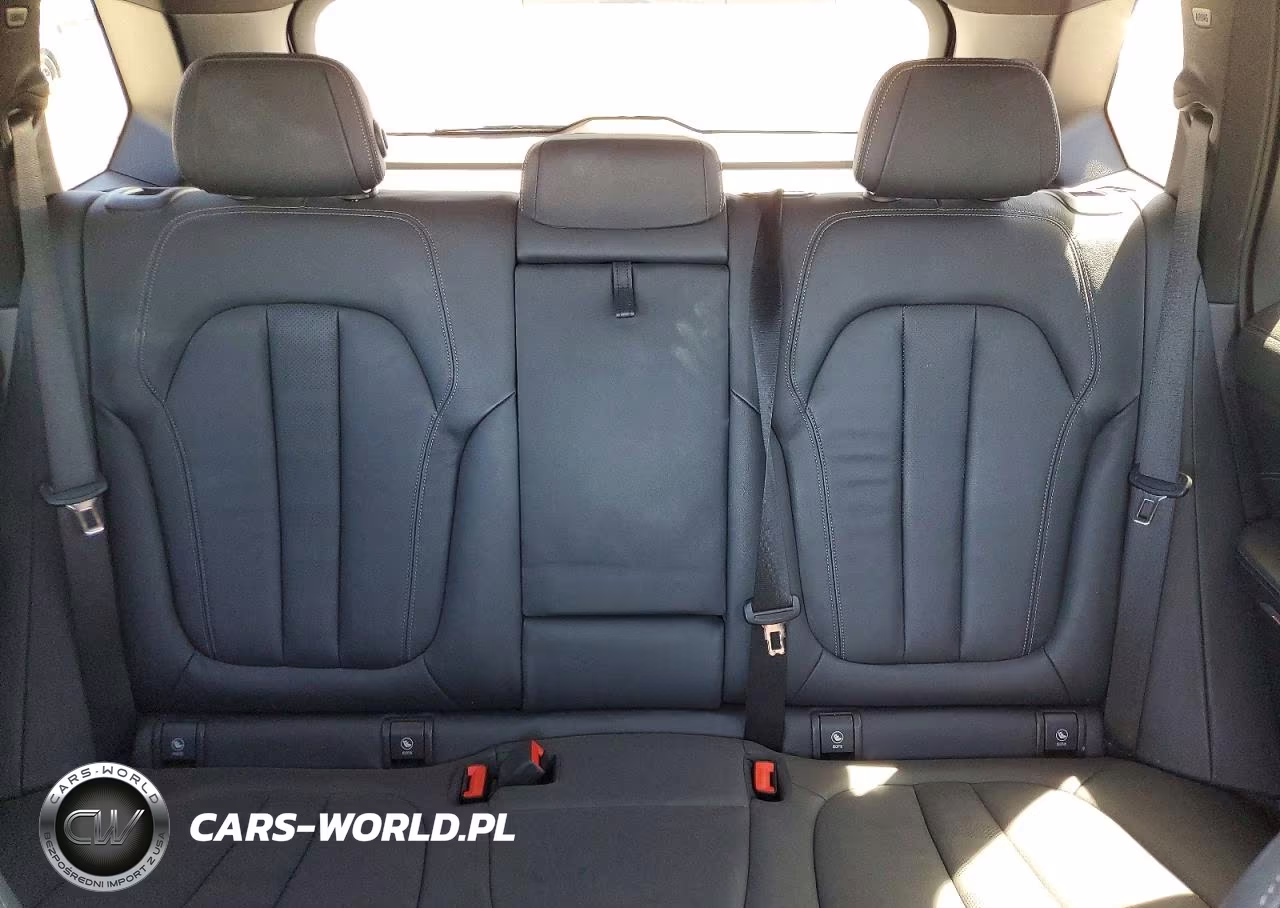 2021 BMW X5 xDrive45E VIN:5UXTA6C0XM9E44336 - 10