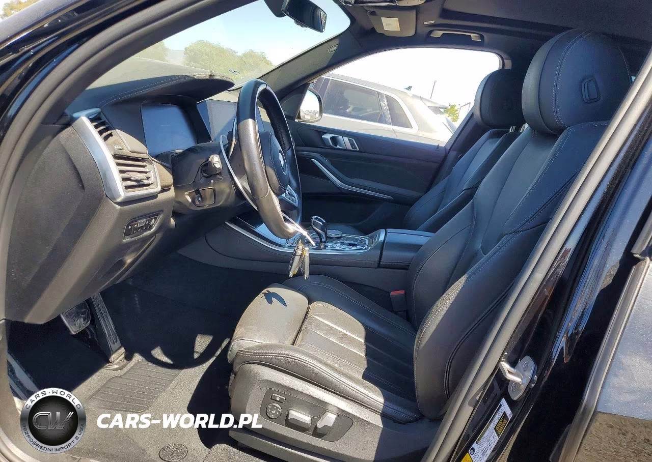 2021 BMW X5 xDrive45E VIN:5UXTA6C0XM9E44336 - 7