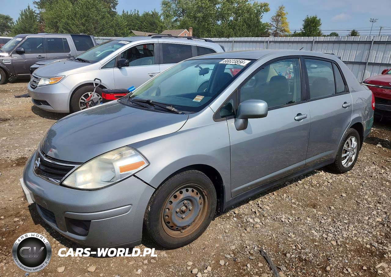 2010 Nissan Versa 1.8 S