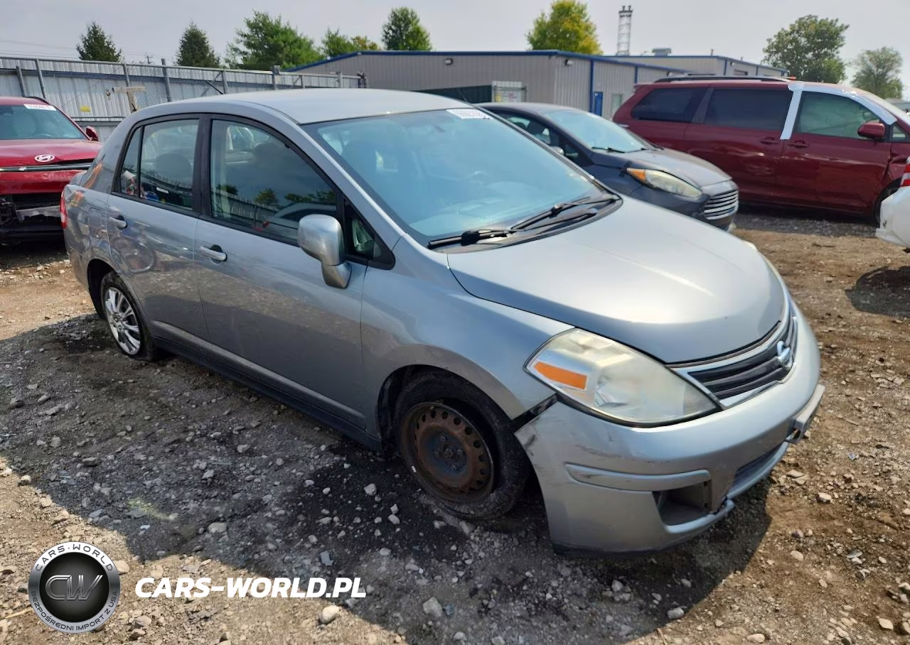 2010 Nissan Versa 1.8 S VIN:3N1BC1AP0AL414193 - 4