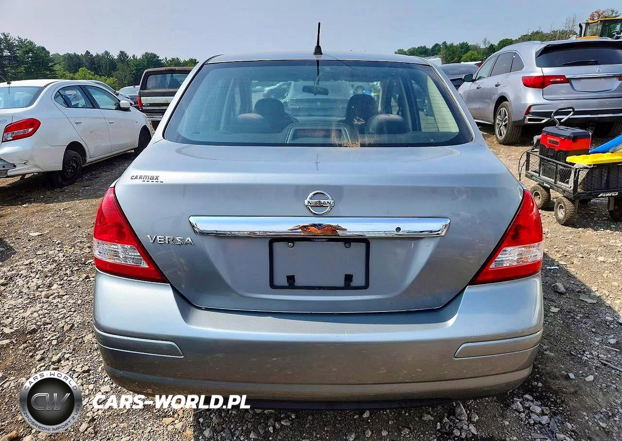 2010 Nissan Versa 1.8 S VIN:3N1BC1AP0AL414193 - 6