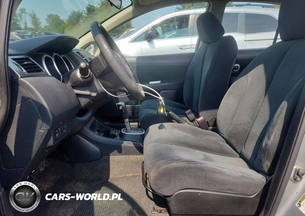 2010 Nissan Versa 1.8 S VIN:3N1BC1AP0AL414193 - 7