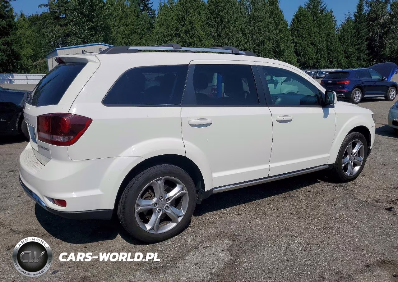 2017 Dodge Journey Crossroad VIN:3C4PDCGB0HT608062 - 3