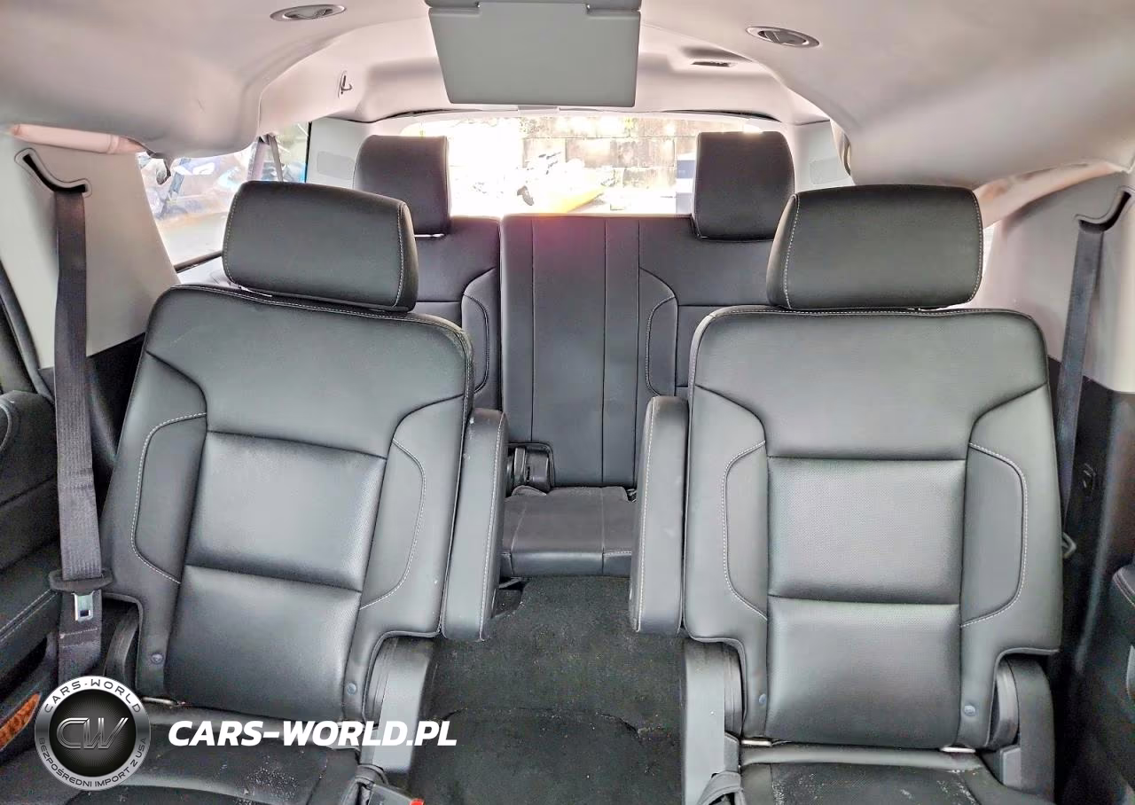 2018 Chevrolet Suburban K1500 Premier VIN:1GNSKJKC2JR274675 - 10