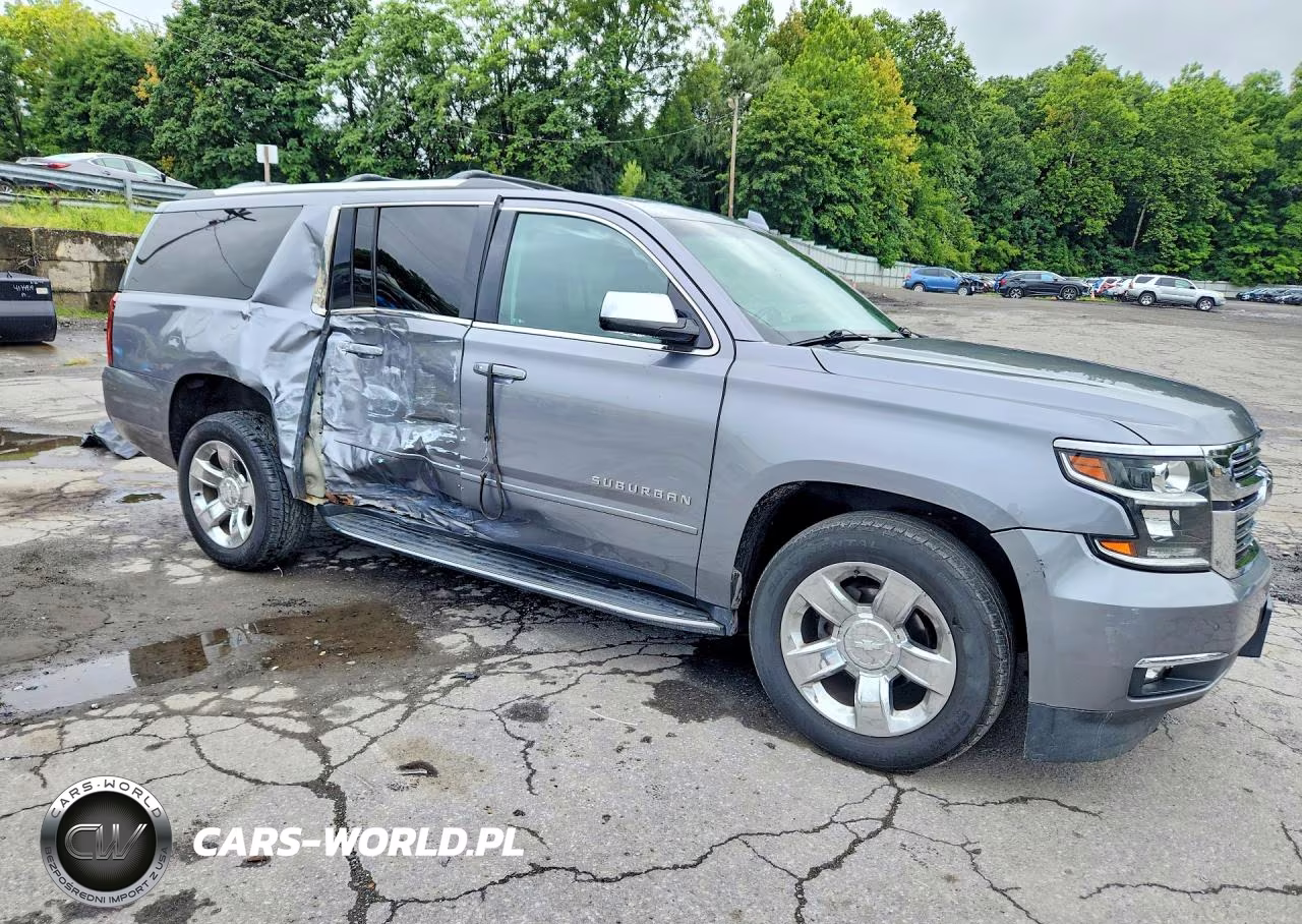 2018 Chevrolet Suburban K1500 Premier VIN:1GNSKJKC2JR274675 - 4