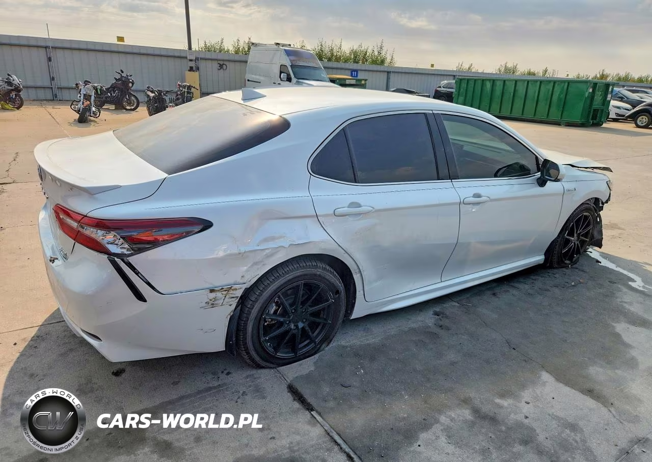 2021 Toyota Camry Xse VIN:4T1K31AK2MU546976 - 3