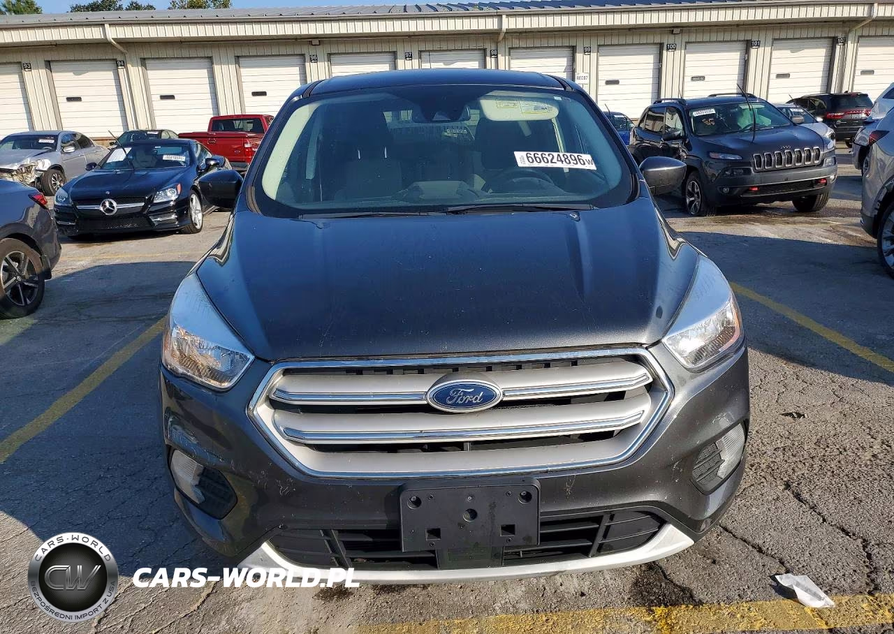 2019 Ford Escape Se VIN:1FMCU9GD9KUC35678 - 5