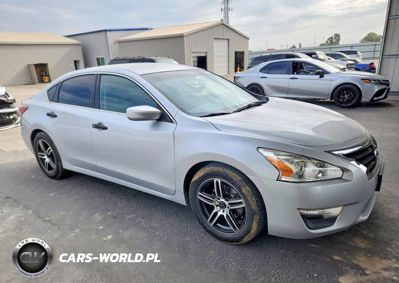 2015 Nissan Altima 2.5 S VIN:1N4AL3AP4FC274291 - 4