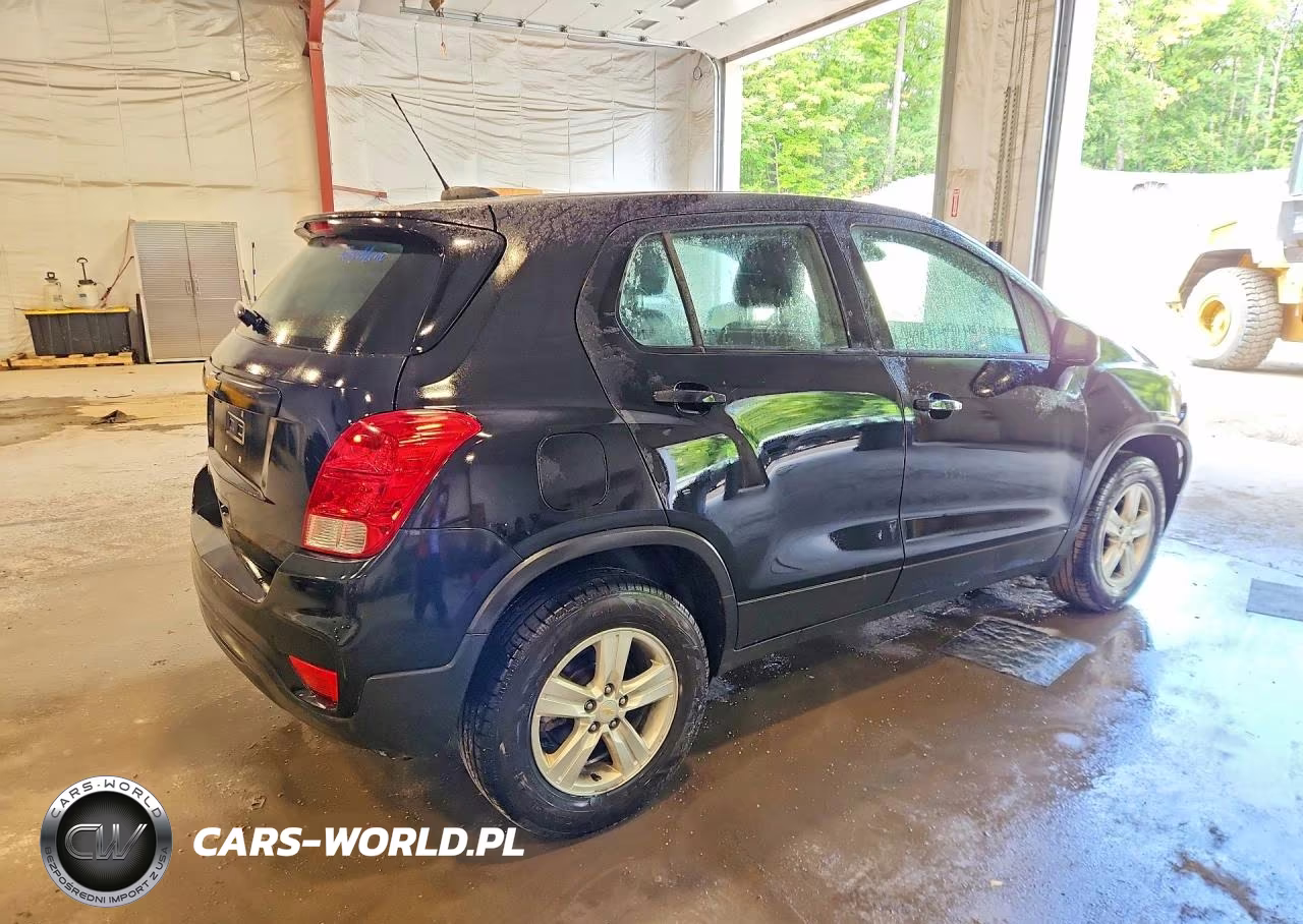 2020 Chevrolet Trax Ls VIN:KL7CJNSB2LB085645 - 3