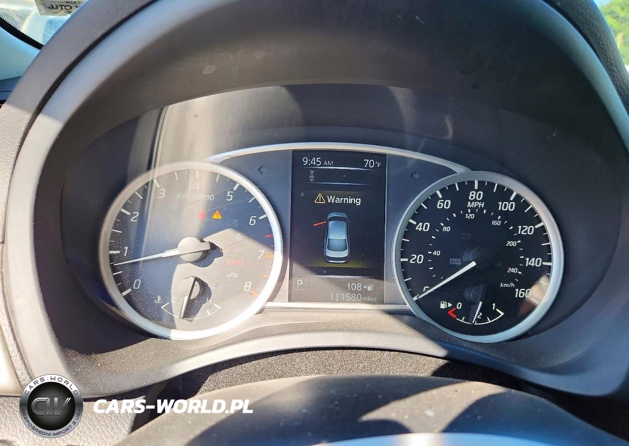 2018 Nissan Sentra Sr Turbo VIN:3N1CB7APXJY201376 - 9