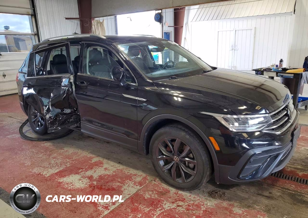2023 Volkswagen Tiguan Se VIN:3VVMB7AX7PM008685 - 4