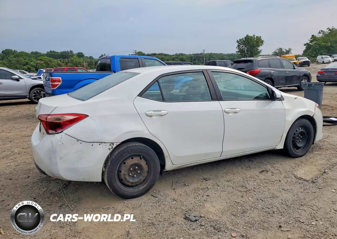 2019 Toyota Corolla Le VIN:5YFBURHE7KP916121 - 3