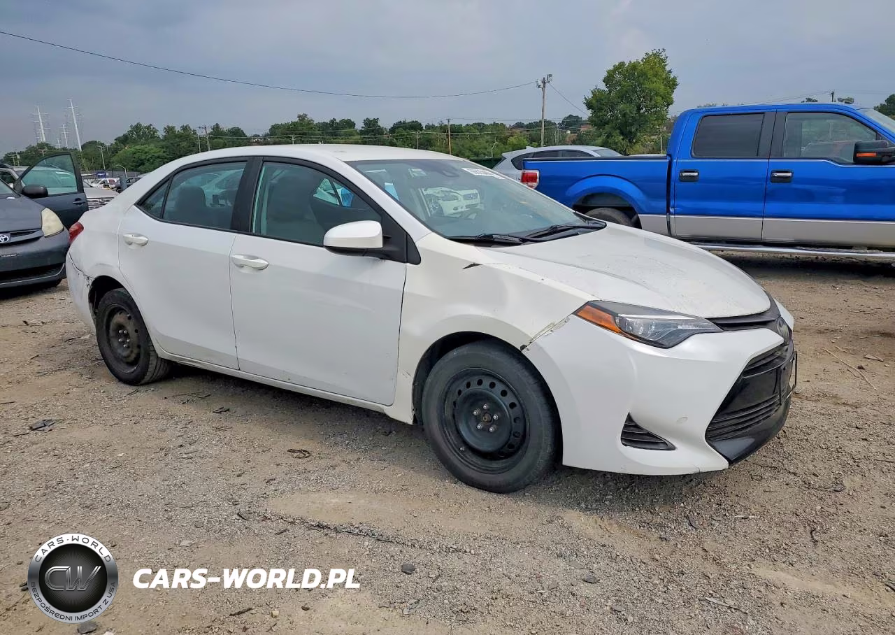 2019 Toyota Corolla Le VIN:5YFBURHE7KP916121 - 4