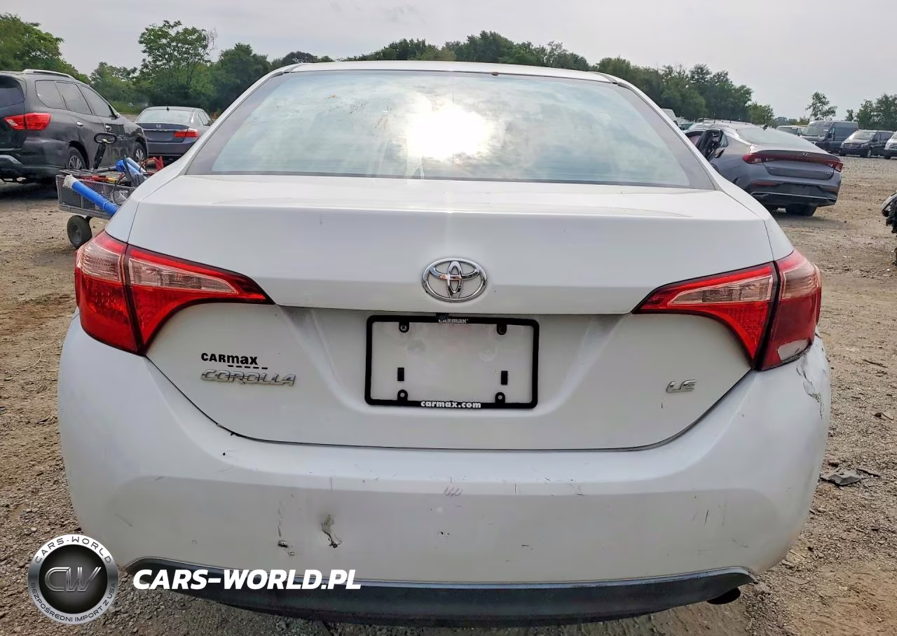 2019 Toyota Corolla Le VIN:5YFBURHE7KP916121 - 6