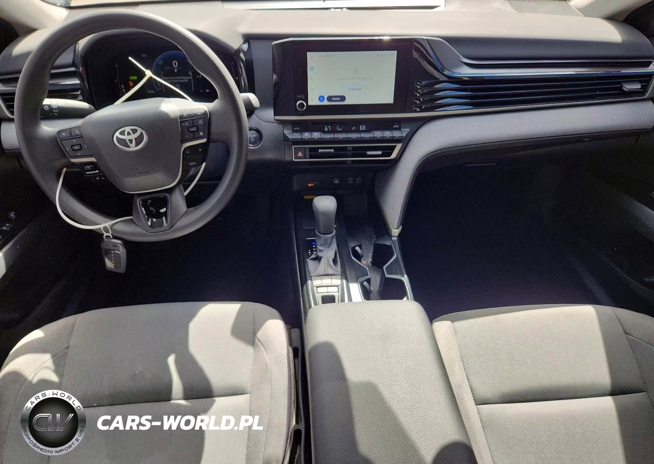 2025 Toyota Camry Le VIN:4T1DAACK6SU190332 - 8