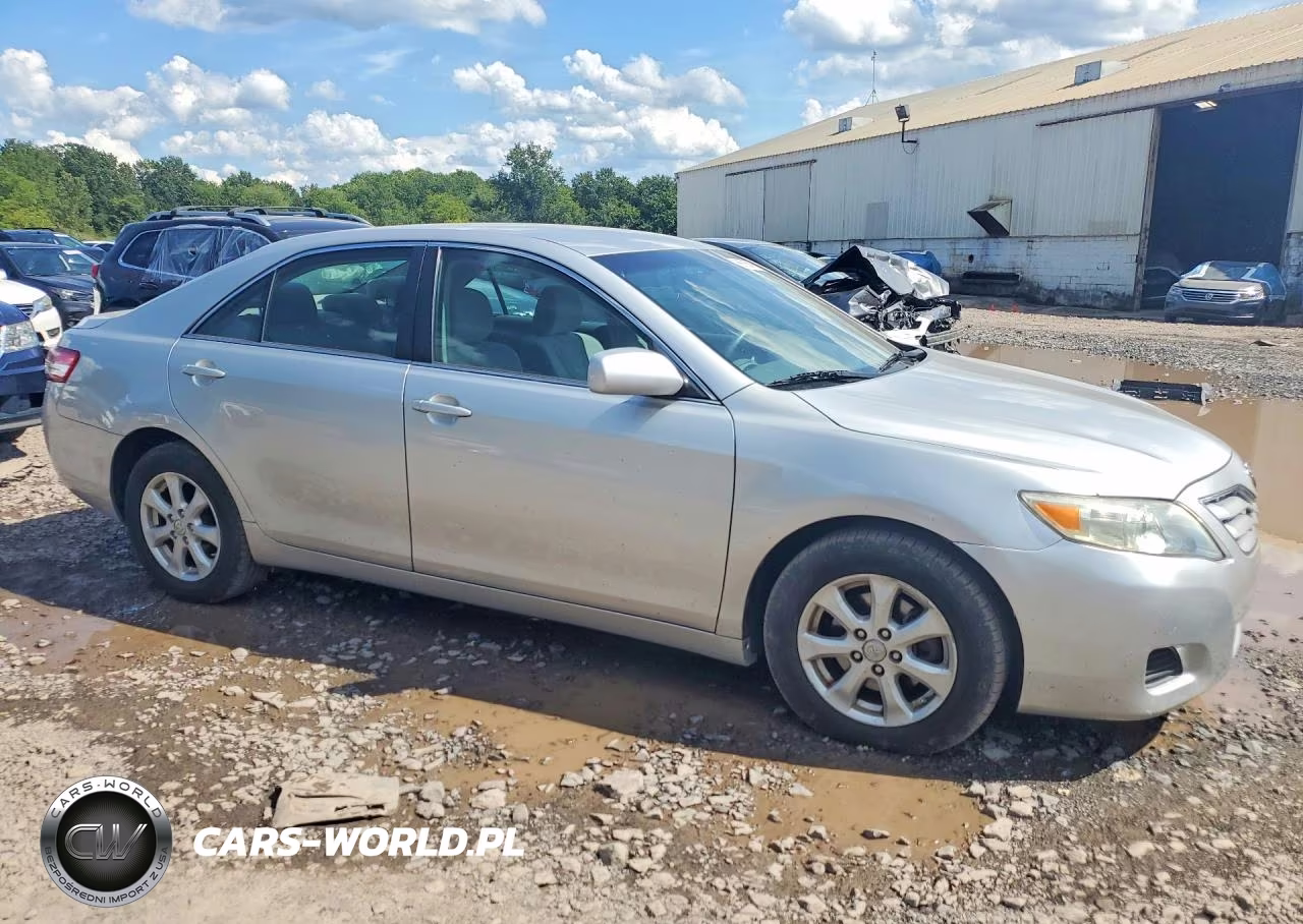 2011 Toyota Camry Le VIN:4T1BF3EK7BU665133 - 4