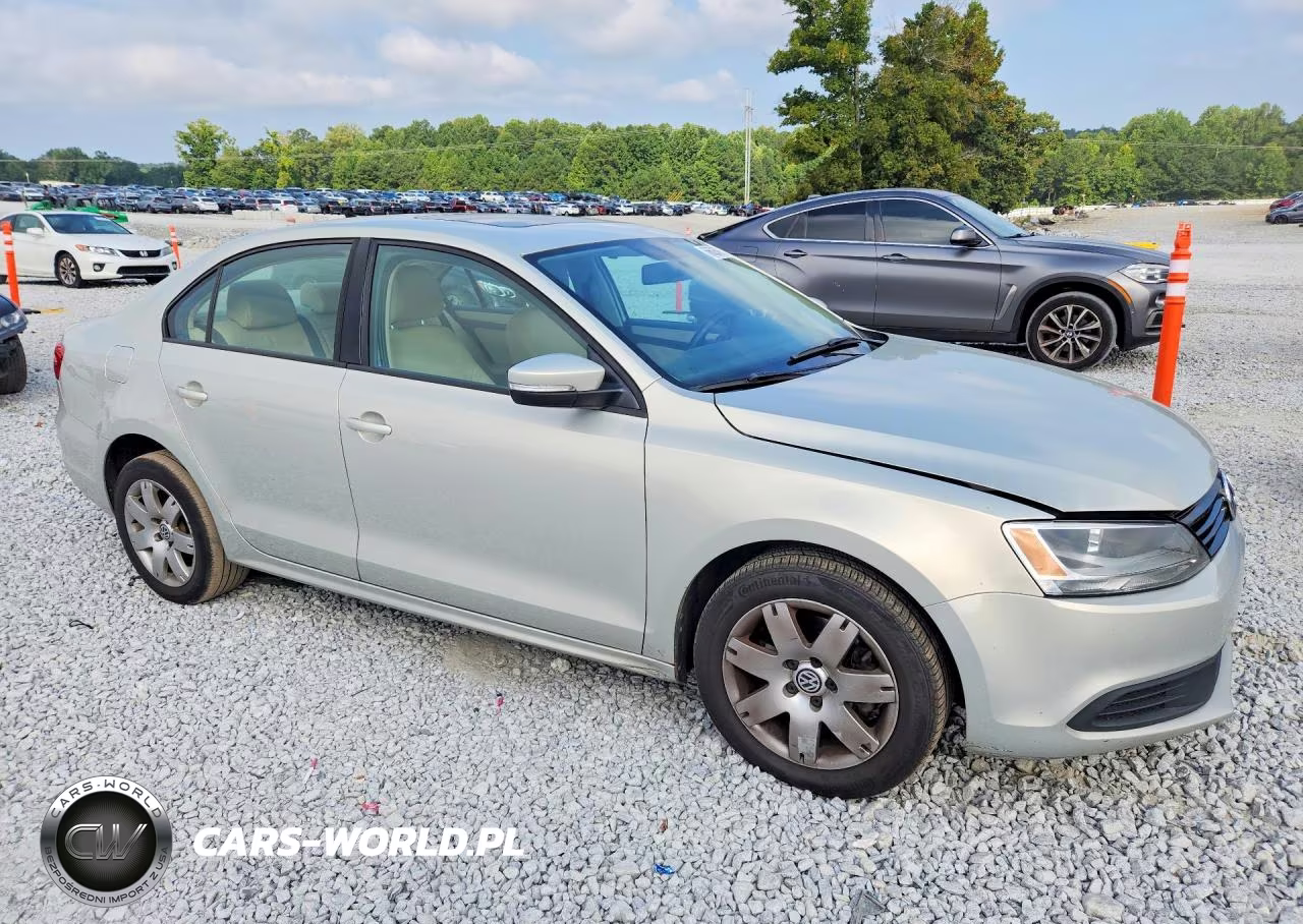 2011 Volkswagen Jetta Se VIN:3VWDX7AJ5BM384013 - 4