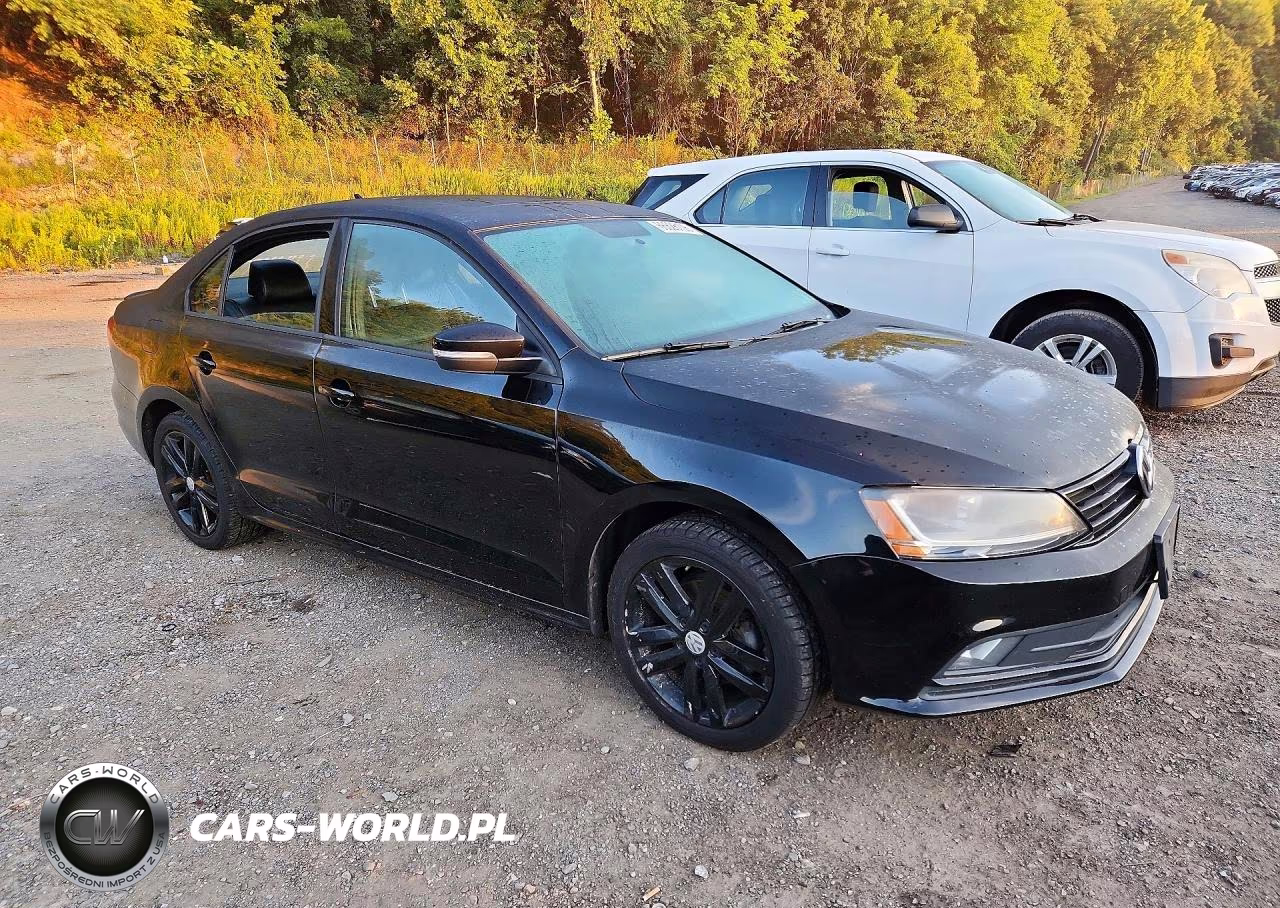 2018 Volkswagen Jetta Sport VIN:3VWD17AJ7JM235540 - 4