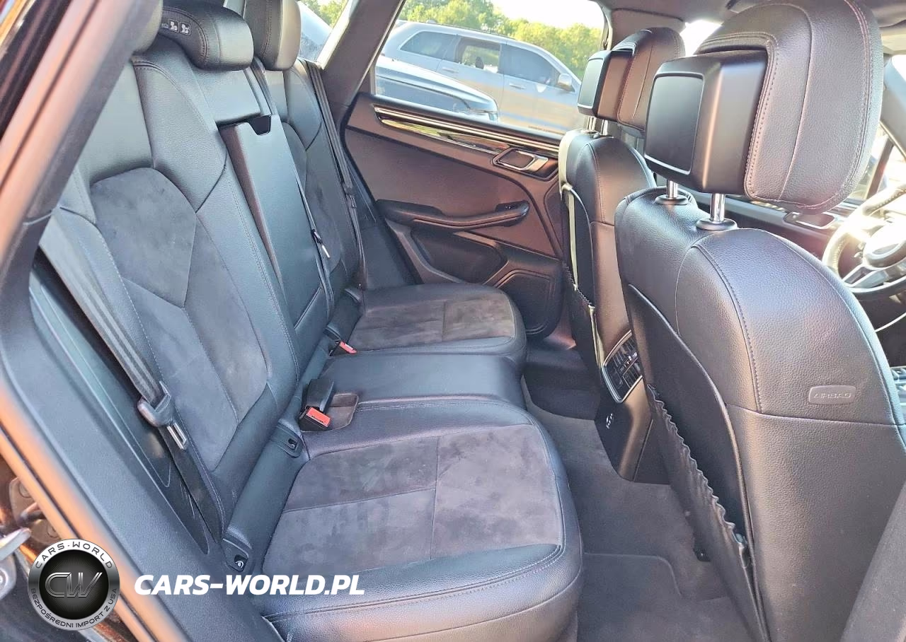 2020 Porsche Macan VIN:WP1AA2A50LLB13424 - 11