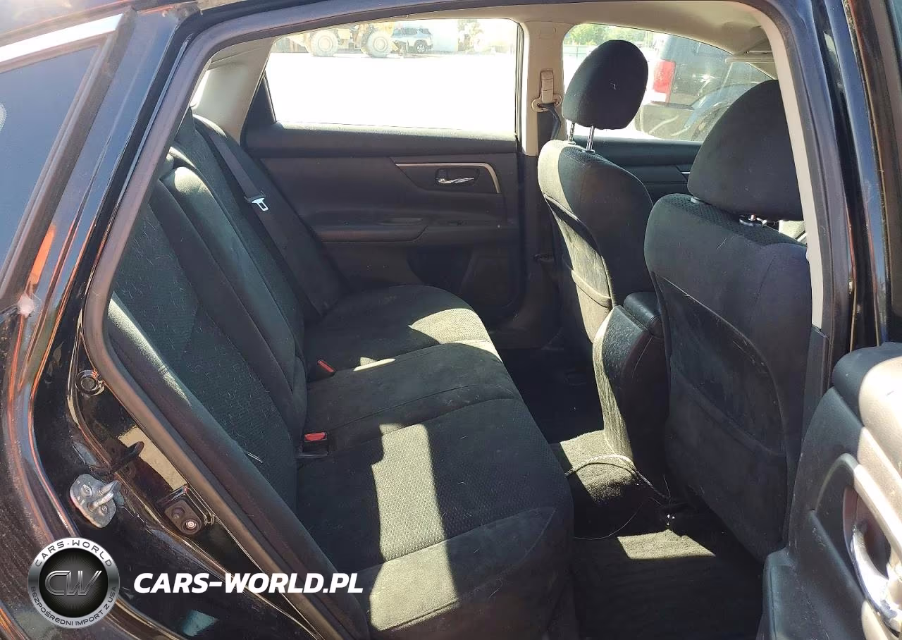 2015 Nissan Altima 2.5 S VIN:1N4AL3APXFN402246 - 10