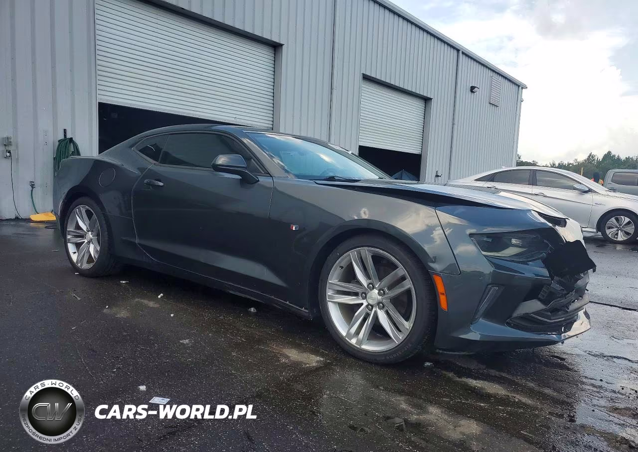 2017 Chevrolet Camaro Lt VIN:1G1FB1RX2H0180435 - 4