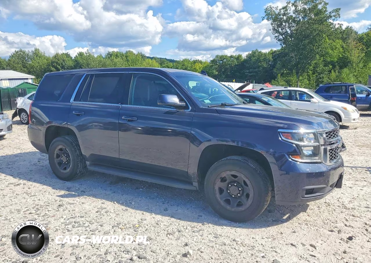 2017 Chevrolet Tahoe Police VIN:1GNSKDEC1HR321699 - 4