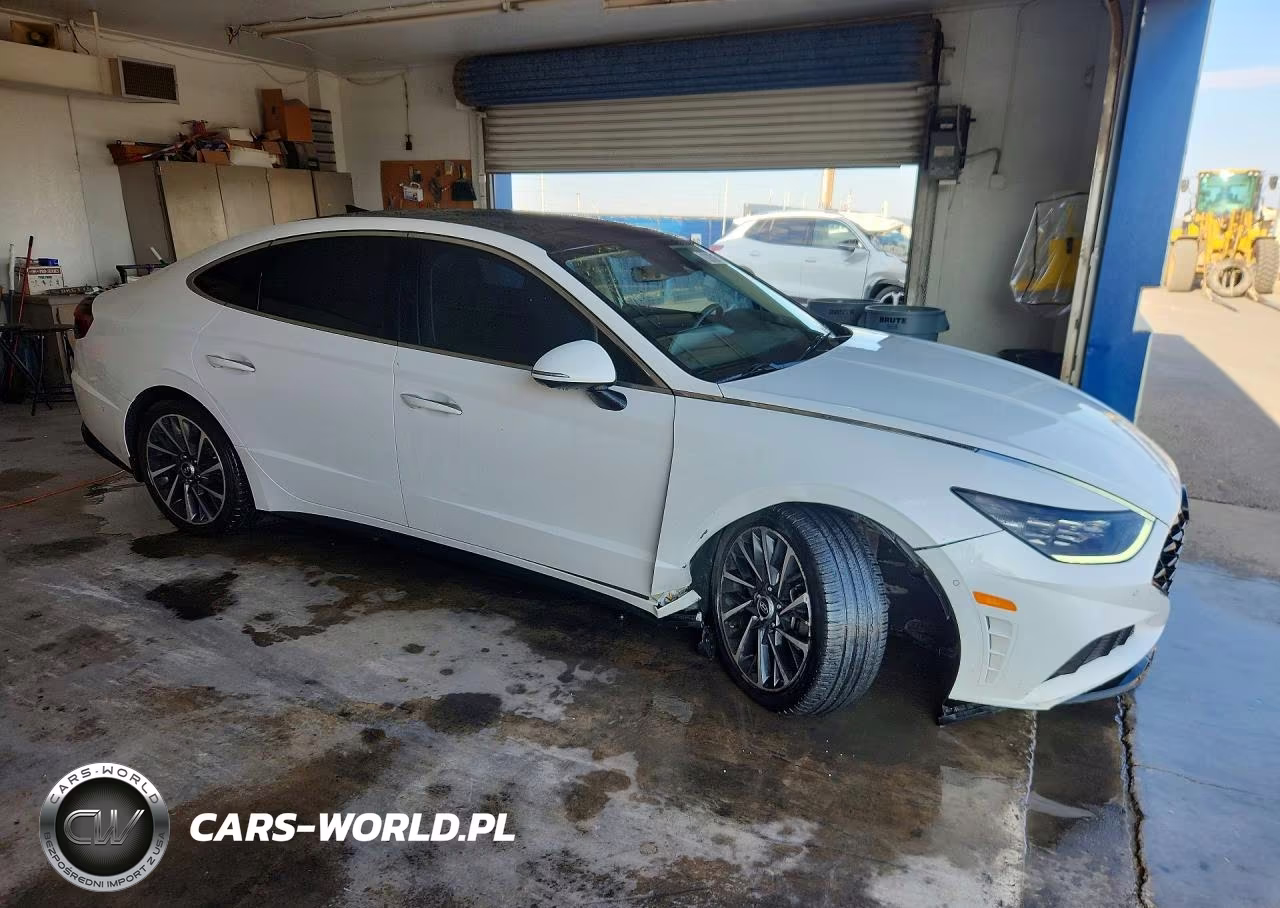2023 Hyundai Sonata Limited VIN:KMHL34J27PA260648 - 4