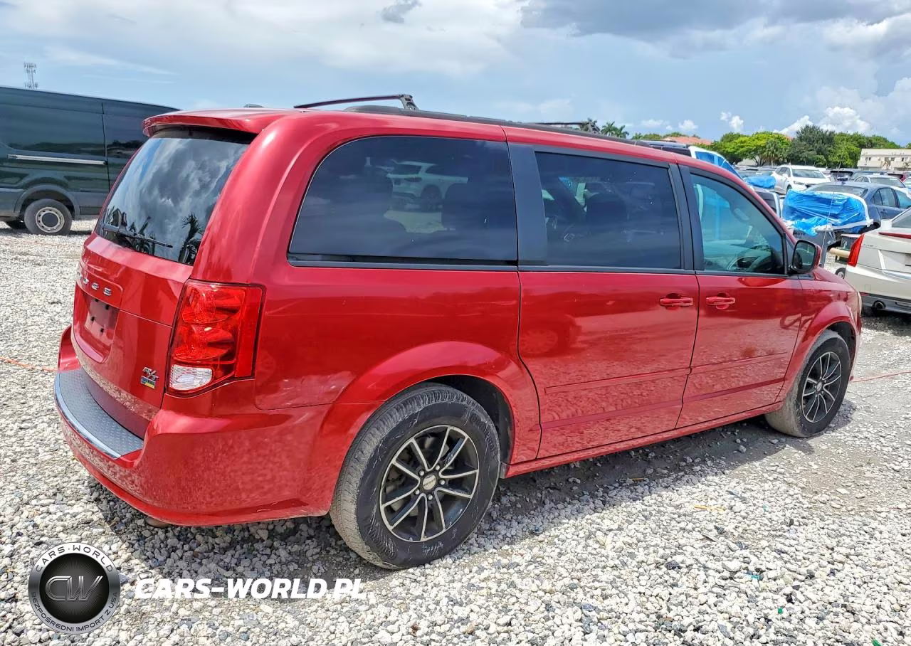 2016 Dodge Grand Caravan R-T VIN:2C4RDGEG5GR275390 - 3