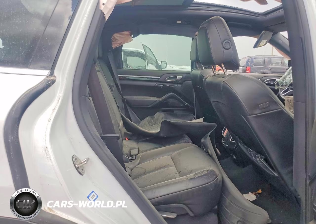 2016 Porsche Cayenne VIN:WP1AA2A24GLA08784 - 10