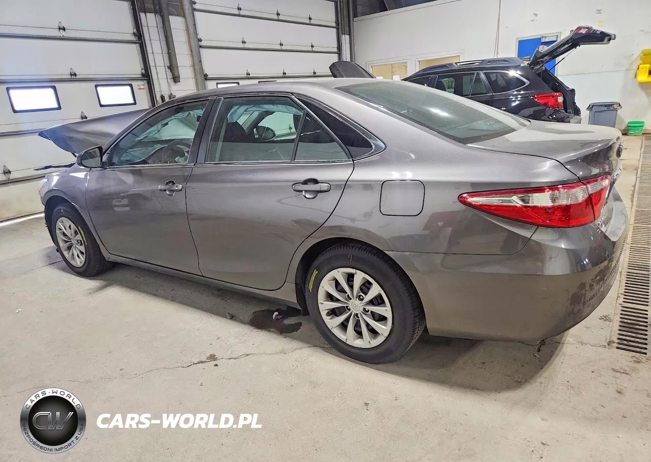 2017 Toyota Camry Le VIN:4T1BF1FK6HU682033 - 2