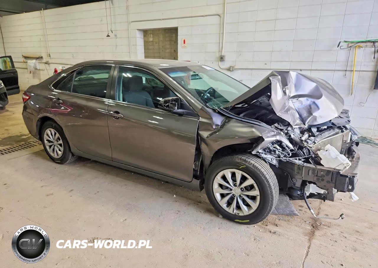 2017 Toyota Camry Le VIN:4T1BF1FK6HU682033 - 4