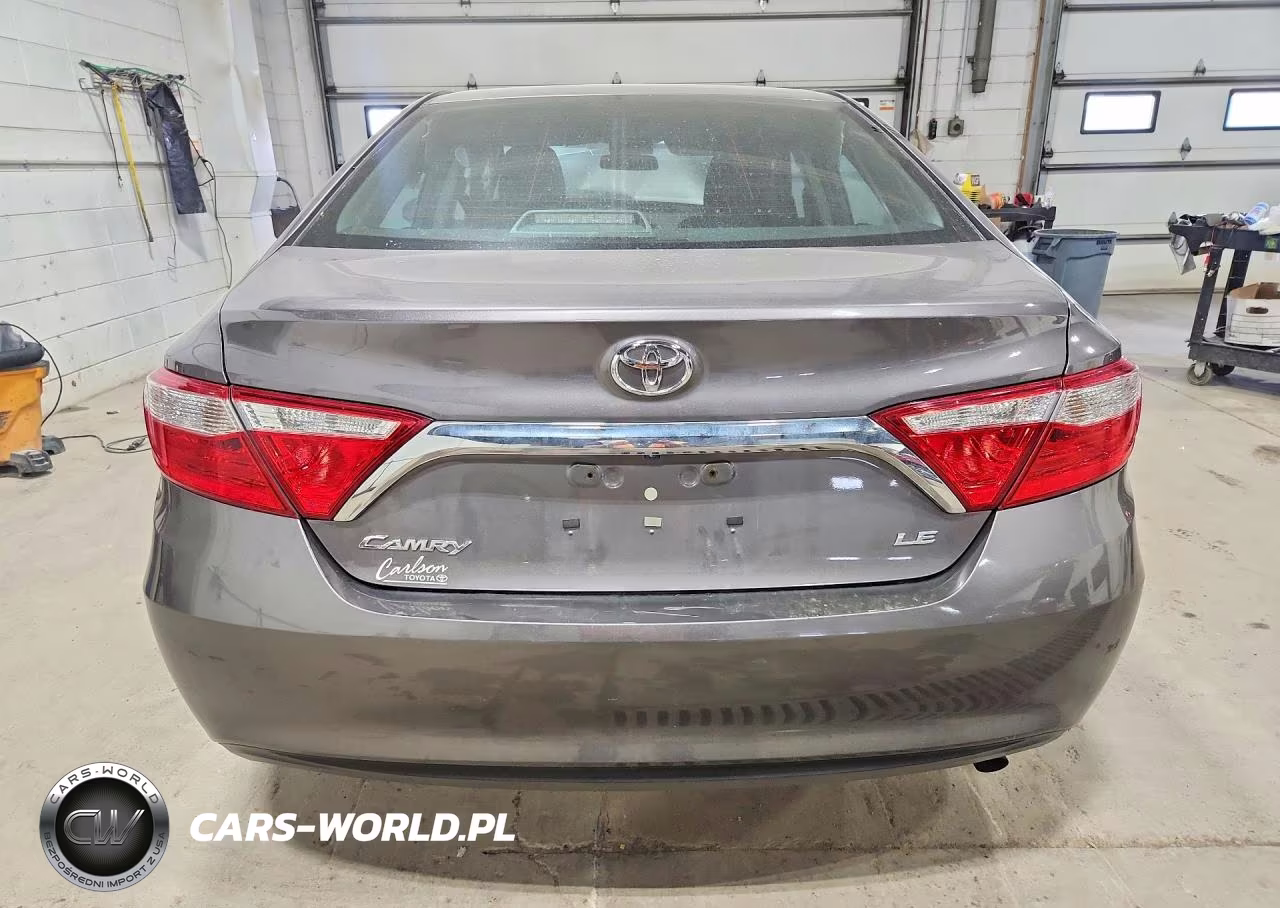 2017 Toyota Camry Le VIN:4T1BF1FK6HU682033 - 6