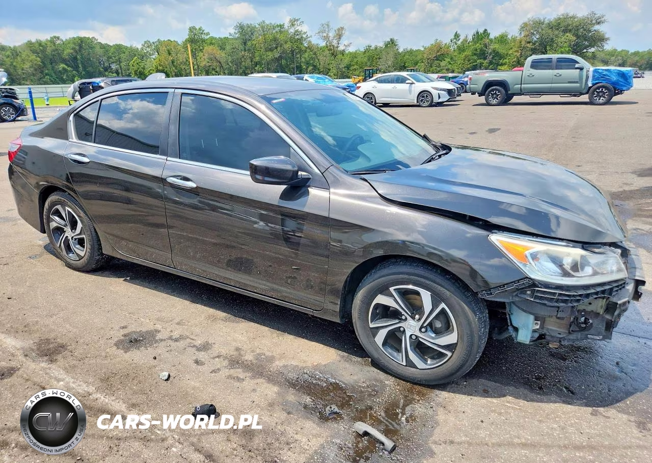 2017 Honda Accord Lx VIN:1HGCR2F39HA199184 - 4