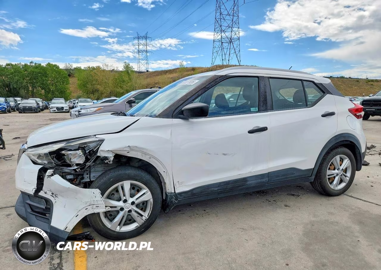 2018 Nissan Kicks S VIN:3N1CP5CU1JL517285 - 1