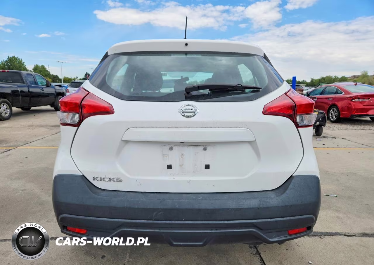 2018 Nissan Kicks S VIN:3N1CP5CU1JL517285 - 6