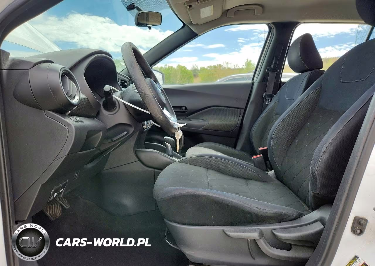 2018 Nissan Kicks S VIN:3N1CP5CU1JL517285 - 7