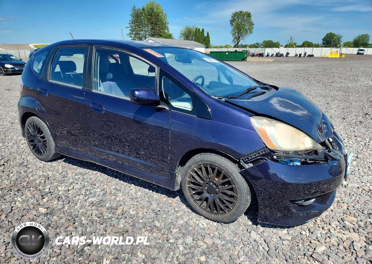 2009 Honda Fit Sport VIN:JHMGE88479S011180 - 4