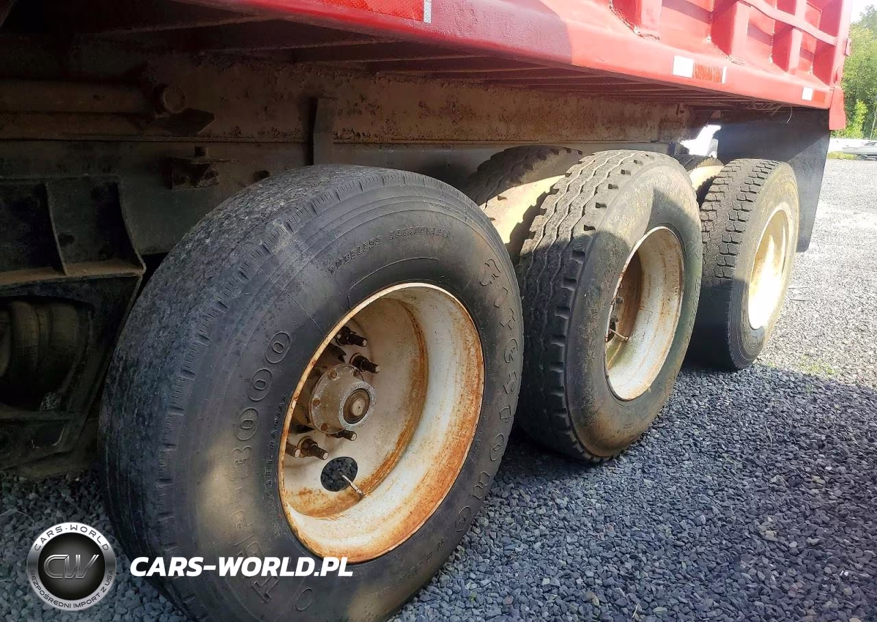 1999 Sterling Truck Lt 9513 VIN:2FZXKWYB0XAA76064 - 13