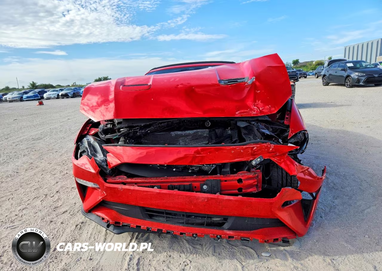 2021 Ford Mustang VIN:1FATP8UH7M5108007 - 5
