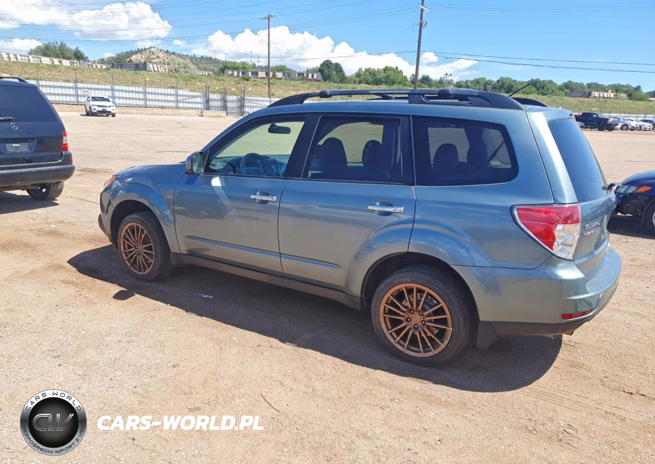 2009 Subaru Forester 2.5X Premium VIN:JF2SH63629H786839 - 2