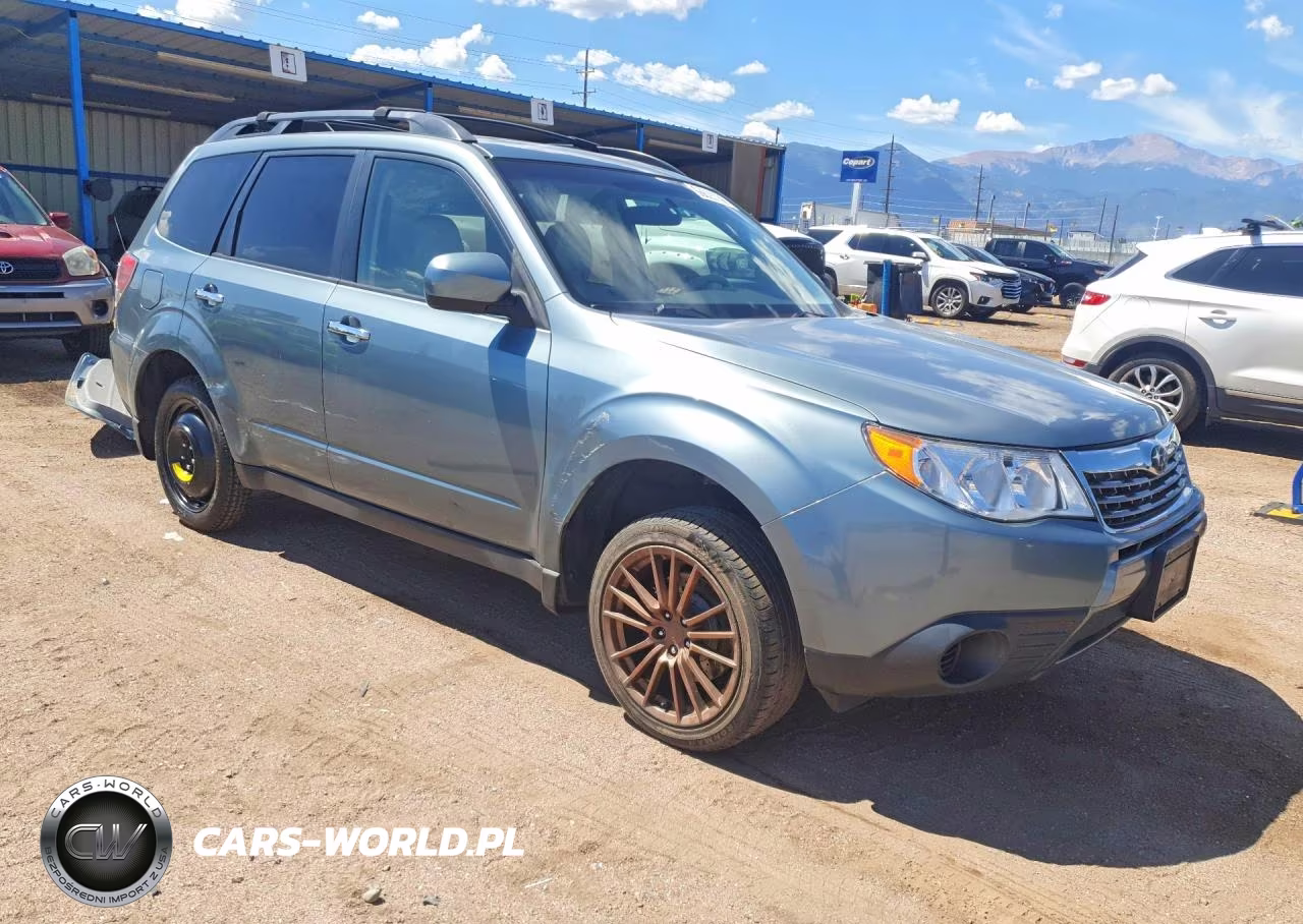 2009 Subaru Forester 2.5X Premium VIN:JF2SH63629H786839 - 4