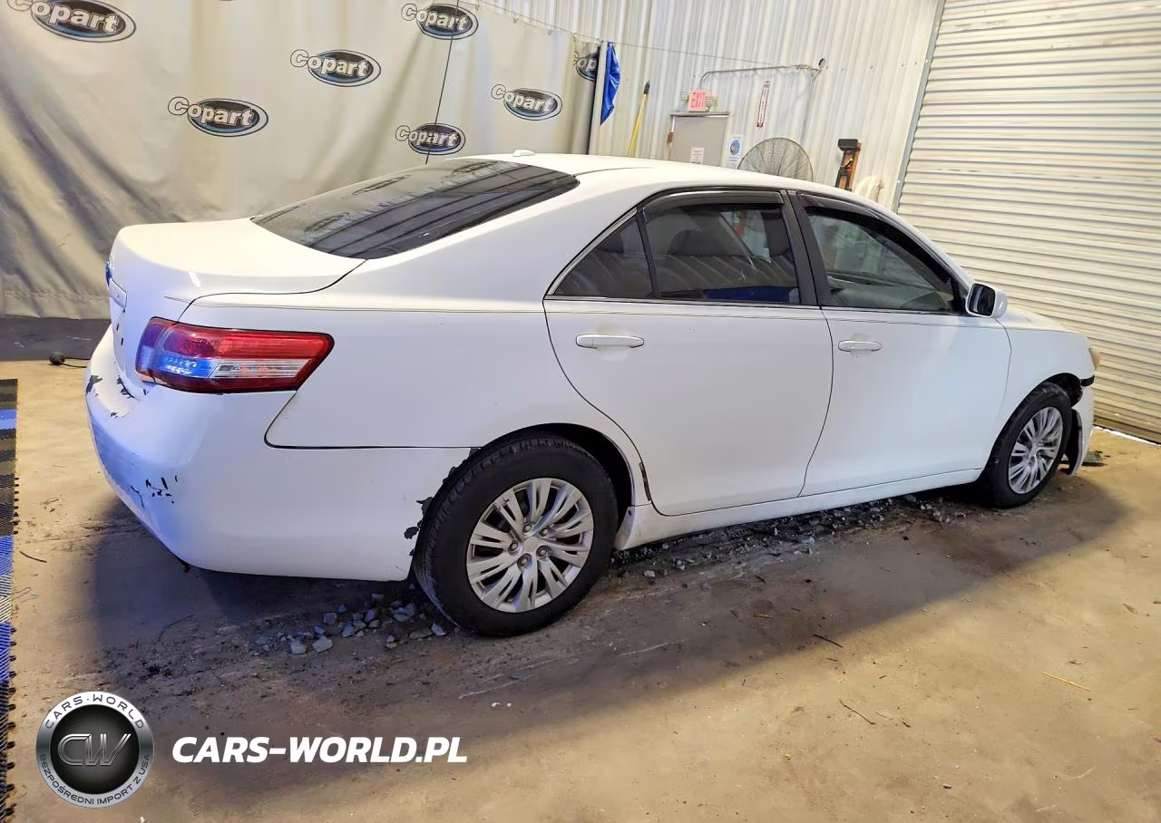 2011 Toyota Camry Le VIN:4T1BF3EK4BU668345 - 3