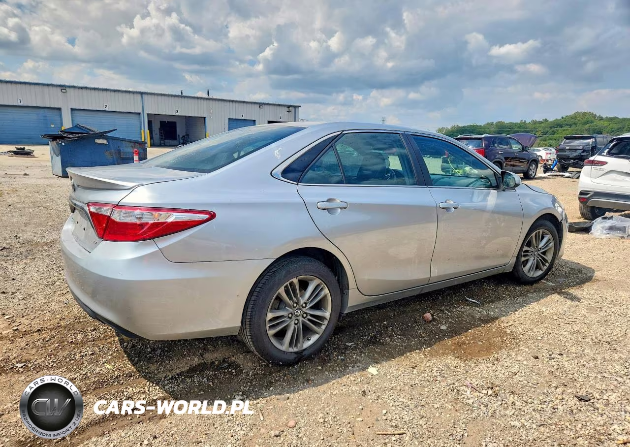 2017 Toyota Camry Se VIN:4T1BF1FK2HU398754 - 3