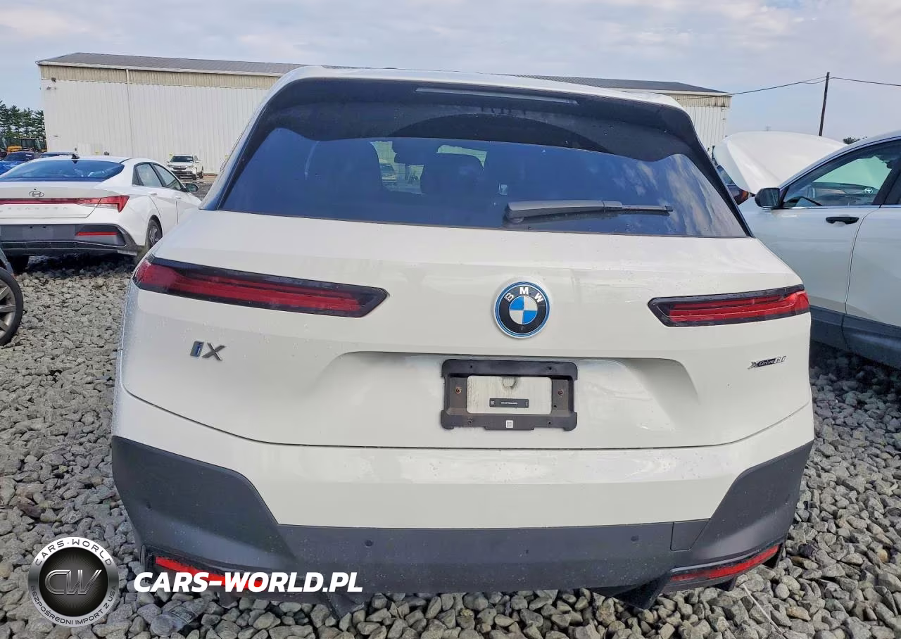 2025 BMW Ix xDrive50 VIN:WB523CF02SCU49881 - 6