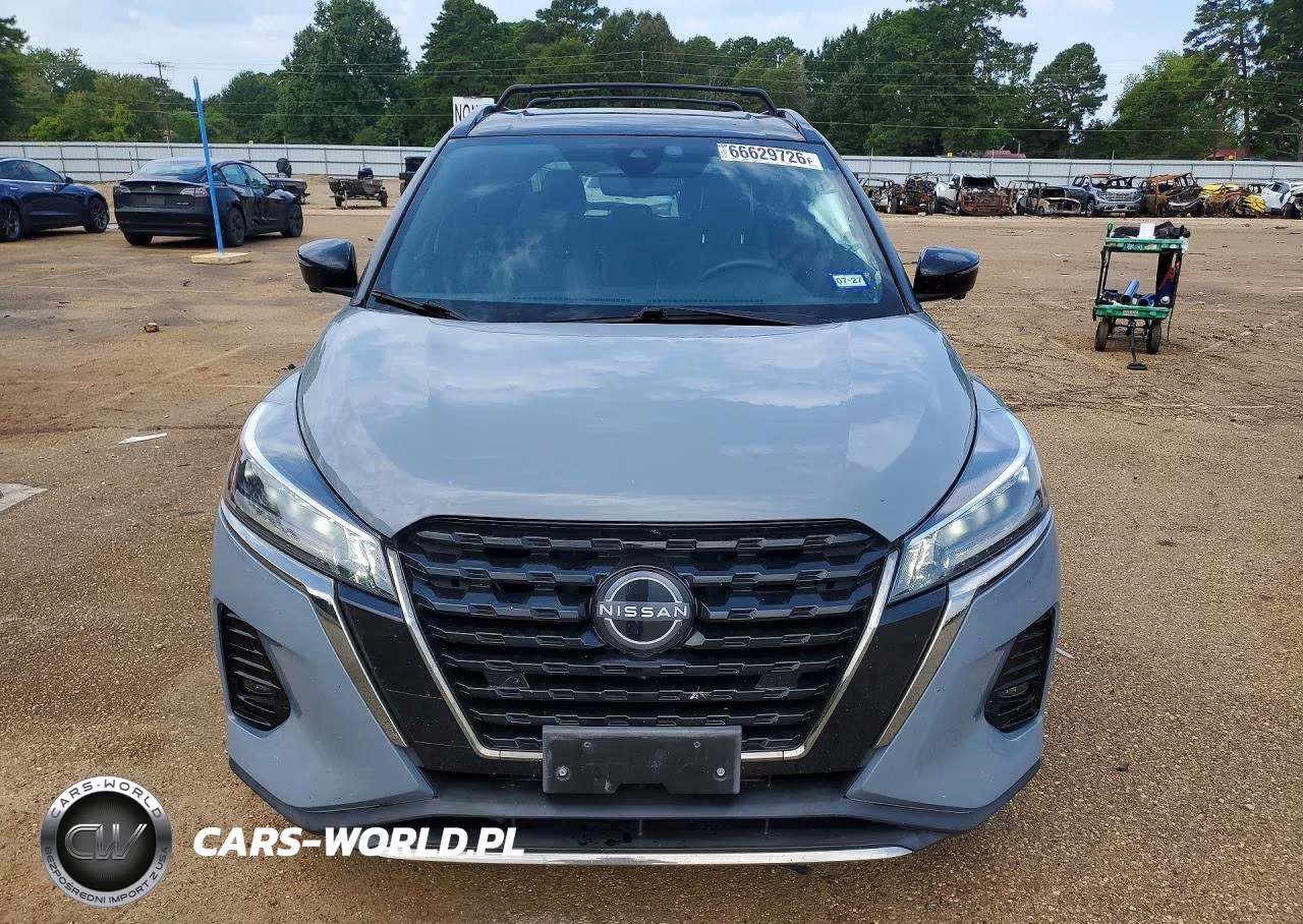 2023 Nissan Kicks VIN:3N1CP5DVXPL561933 - 5