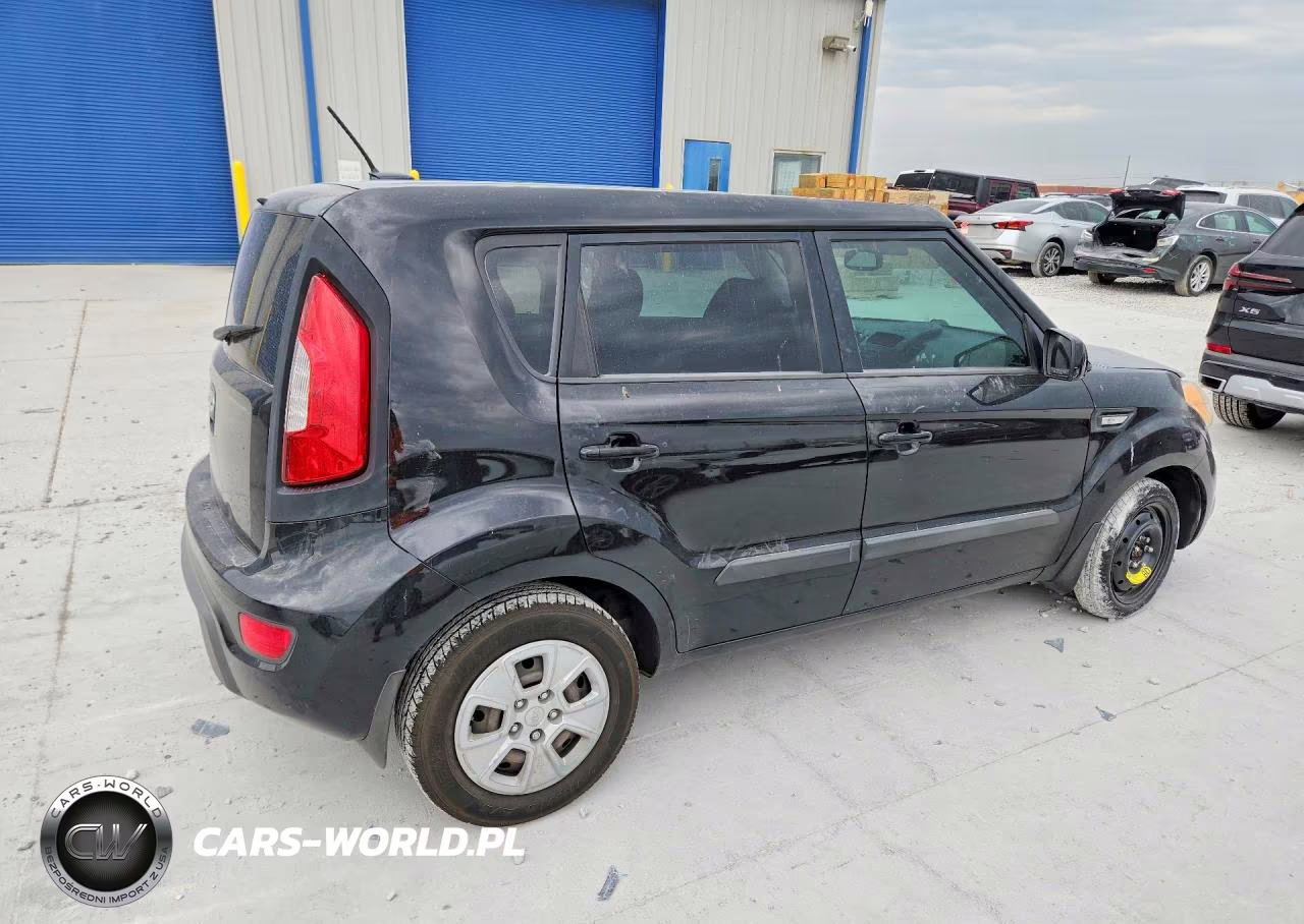 2013 Kia Soul Base VIN:KNDJT2A5XD7635676 - 3