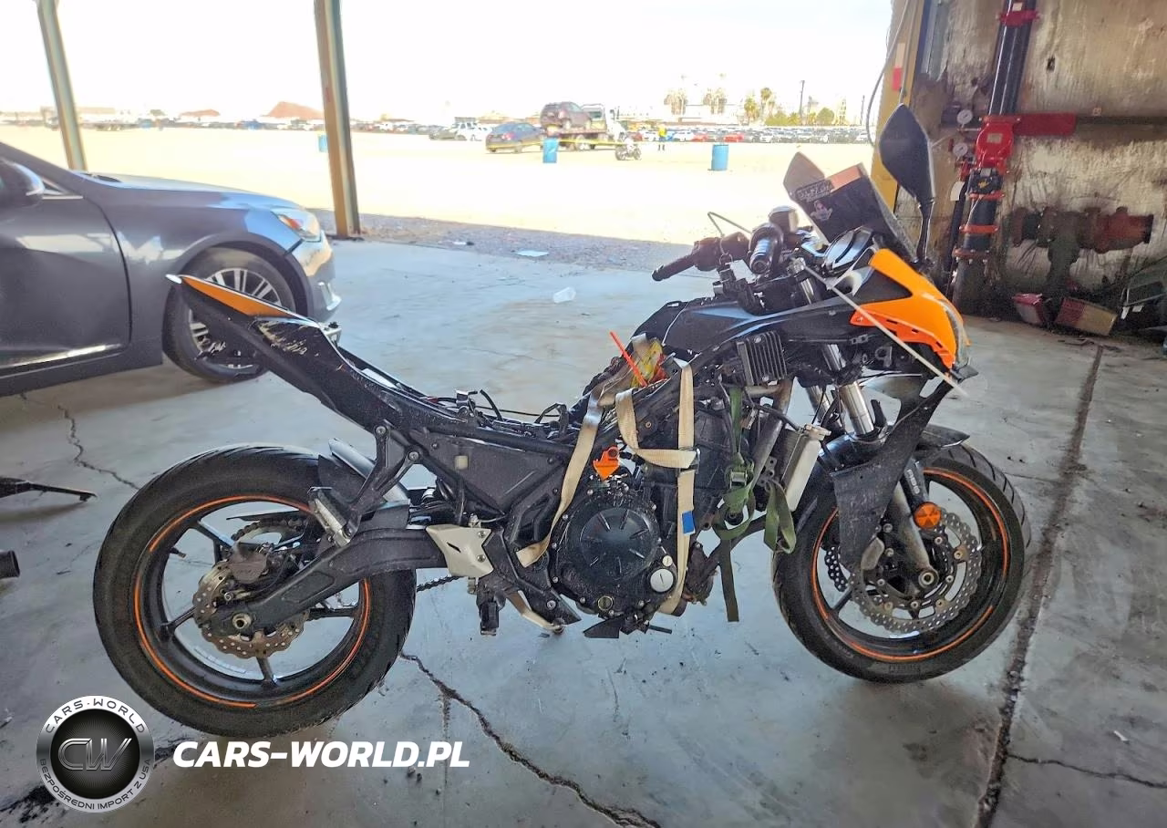 2019 Kawasaki Ex650 F – zdjęcie 1 z 9