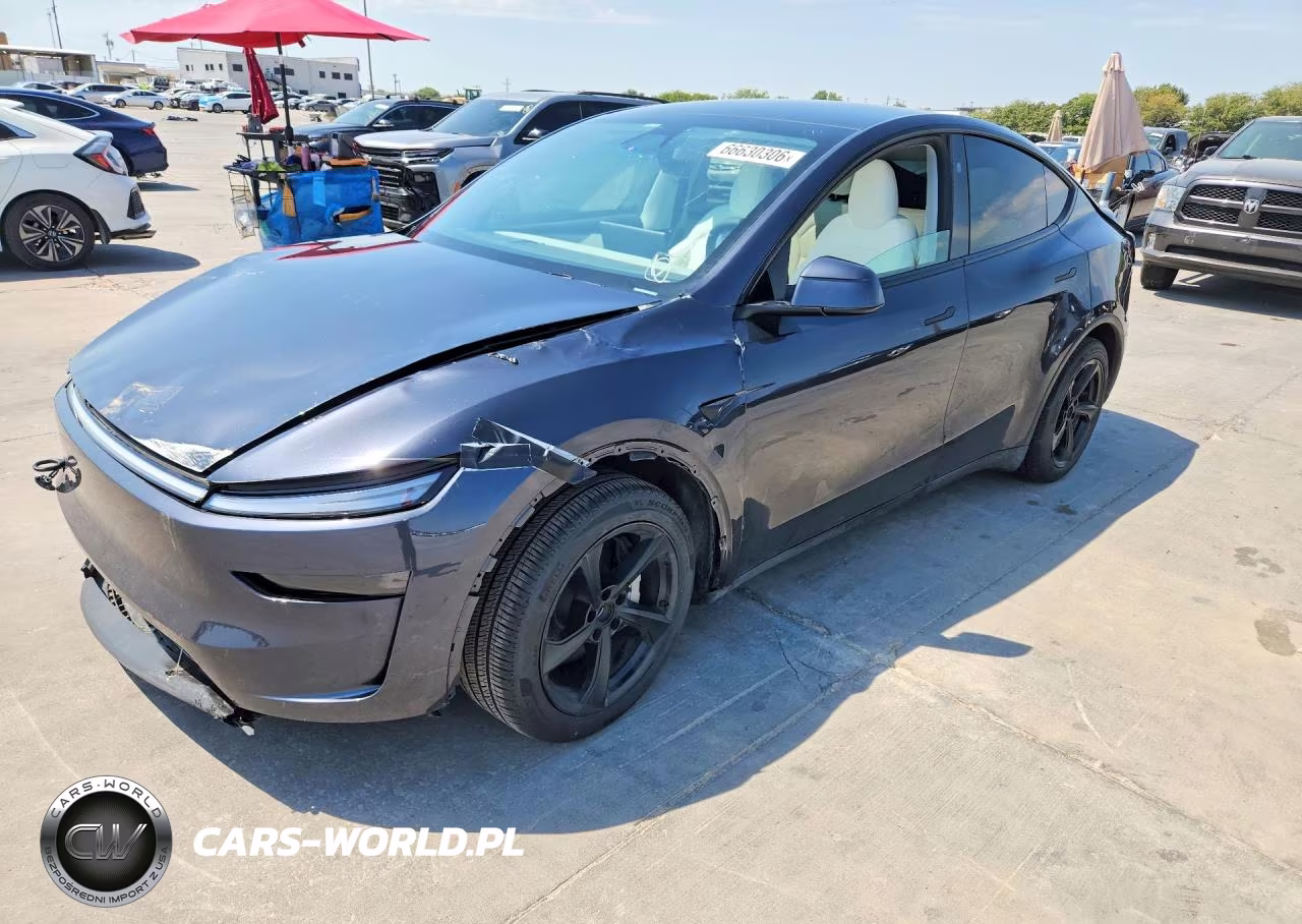 2026 Tesla Model Y – zdjęcie 1 z 12